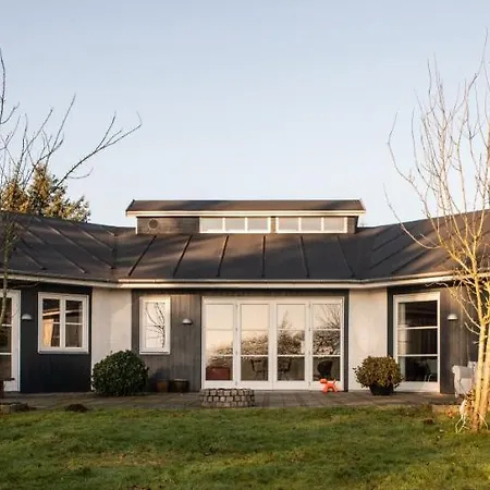 Tradsborgvej Bed & Breakfast