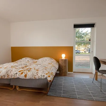 Tradsborgvej Bed & Breakfast *